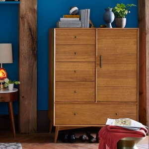 Mid-Century Chifforobe (40')